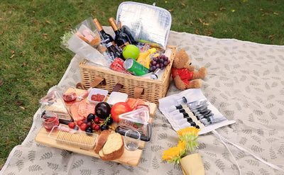 beach picnic basket